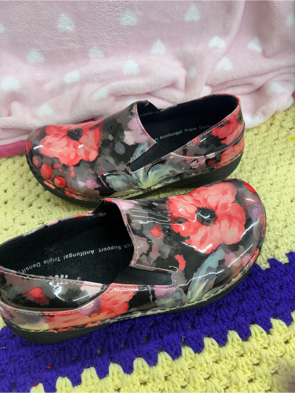 Spring step floral nursing work clogs Ferrara women size 6M
